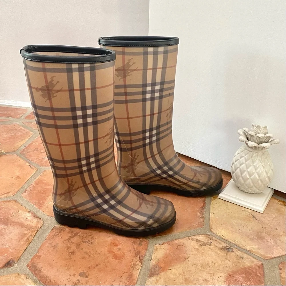 Burberry Nova Check Rain Boots - Picture 3 of 7